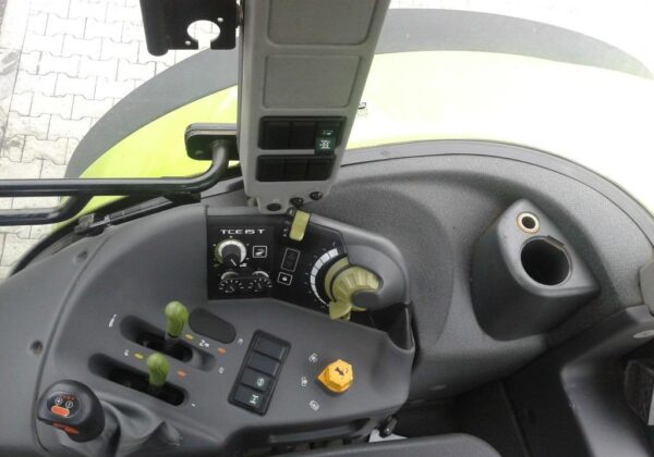 Claas Arion 620 C 2012