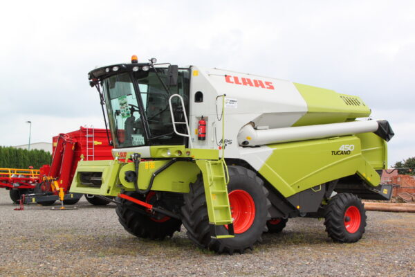 CLAAS TUCANO 450