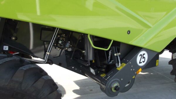 CLAAS TUCANO 420, novi model DSCF8546