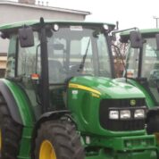 JOHN DEERE 5090M