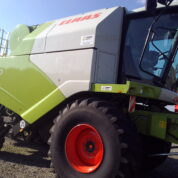 CLAAS Tucano 320