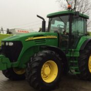 JOHN DEERE 7820