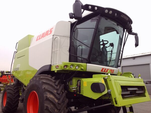LEXION 670,2015,SL.2