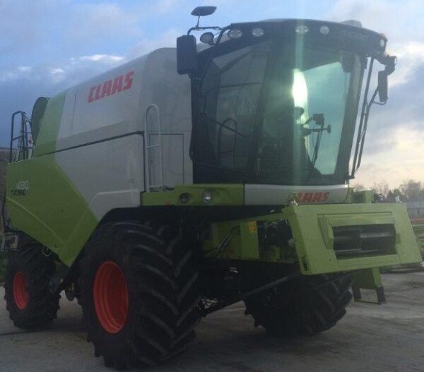 CLAAS TUCANO 430 APS